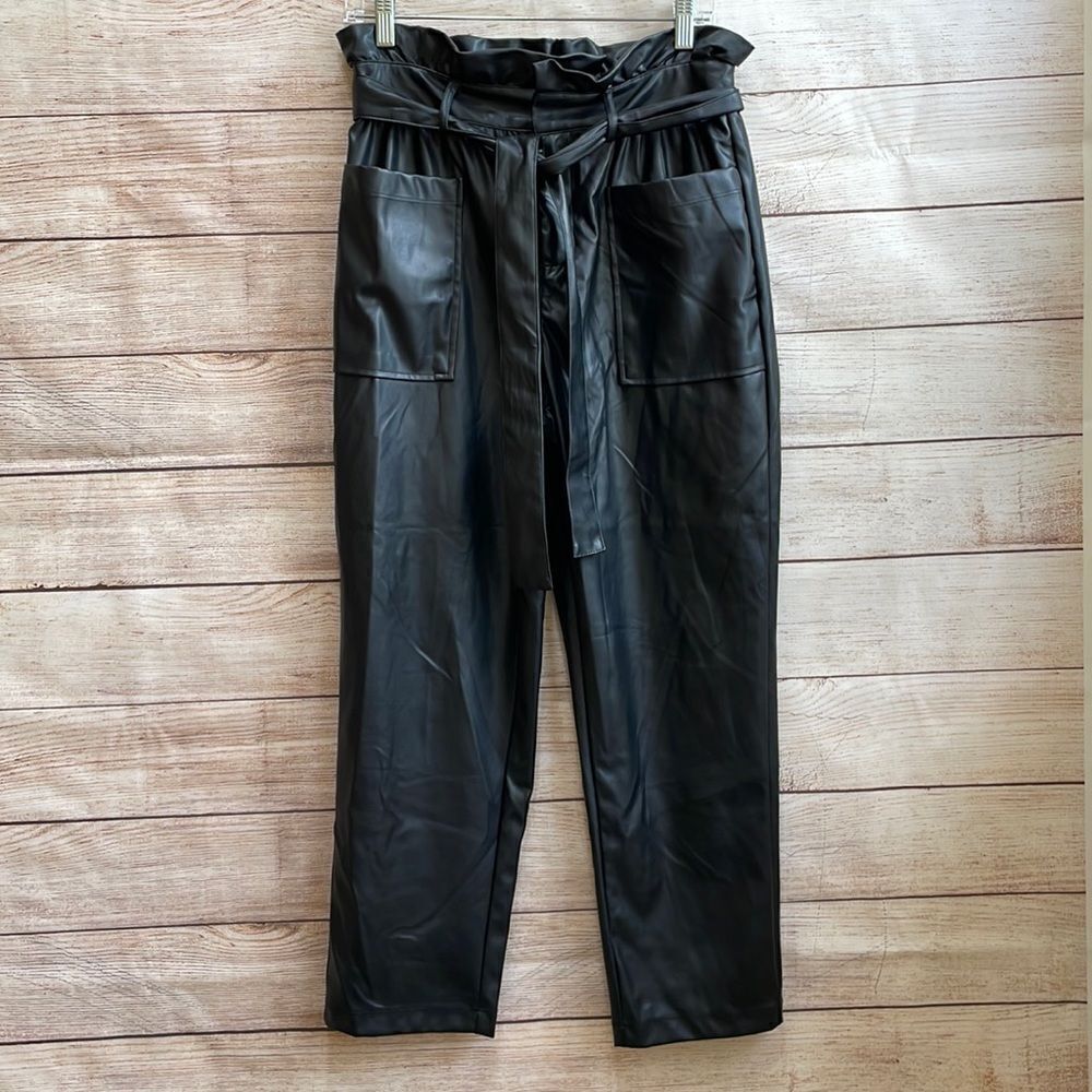 WHO WHAT WEAR PAPERBAG‎ WAIST PANTS IN BLACK VEGAN LEATHER